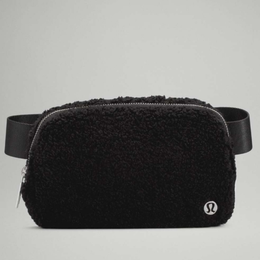 Lululemon Everywhere Fleece Belt Bag